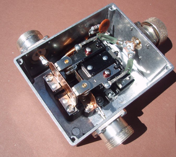 Relé coaxial para Lineares de até 50 MHz